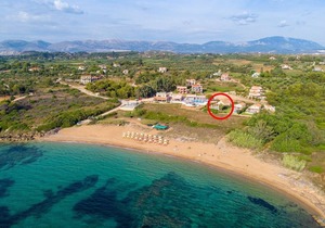 Maria Beach House: Large Private Pool, Walk to Beach, Sea Views, A/C, WiFi