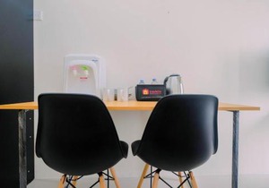 Minimalist Studio Room Bogorienze Resort near The Jungle By Travelio