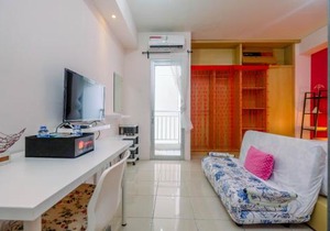 Modern and Comfort Stay @ Studio Pakubuwono Terrace Apartment By Travelio