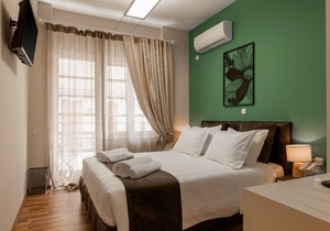 Monastiraki Urban Apartment, Next to Metro Station, Walking Distance to Plaka