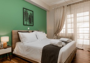 Monastiraki Urban Apartment, Next to Metro Station, Walking Distance to Plaka