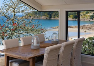 Oneroa Bay Views