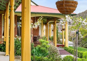 Orana House