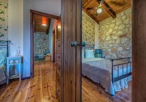 Orfeas Villa with Sea View