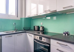 Plaka Central 1BR by JJ Hospitality