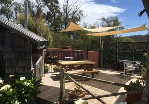Platypus Park Country Retreat - Forester Apartment WiFi