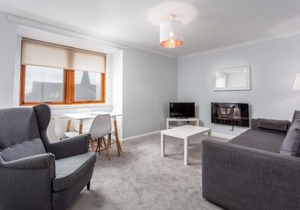 Prestwick Central - Donnini Apartments