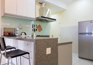 Puchong Skypod 10 Pax IOI Mall Cozy Apartment