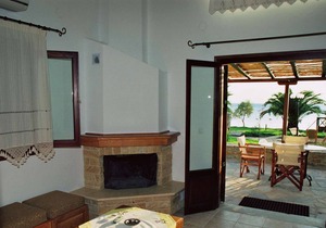 Quiet Beachside Spacious Bungalows + Amazing Seaview + Pool