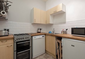 Regent Place [412] is a Cosy and quiet Abbeyhill Colonies 2 bedroom apartment