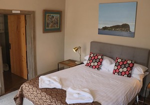 Robinson Cottage