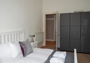 Spacious 3 Bedroom Flat in Marchmont