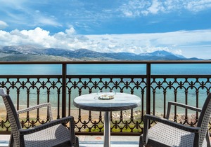 Studio Apartment 'Zois 9' with Sea View, Wi-Fi and Air Conditioning