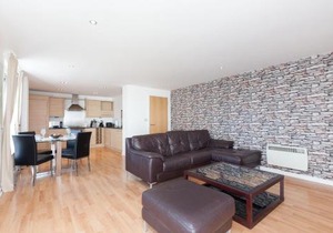 Stylish Garden View Apartment