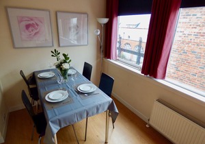 The Comfort Suite - Free wifi & Parking, Walk to city centre & subway