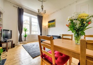 Victorian Apartment in Lively Marchmont