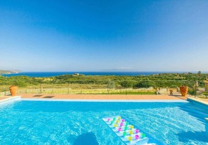 Villa ∙ 3 bedrooms ∙ 6 guests