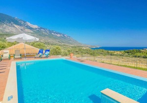 Villa ∙ 3 bedrooms ∙ 6 guests