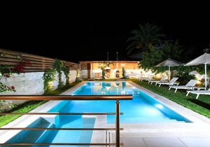Villa Elpida, Kokkini Hani