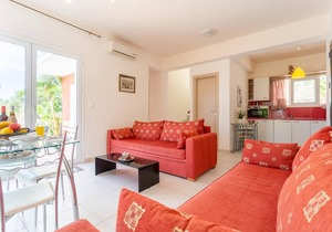 Villa Georgia - Three Bedroom Villa, Sleeps 6