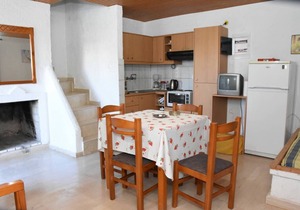 Villa Irene 8 * Two Storey apartment near the sea * Sandy Beach