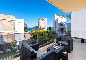 Villa Ixia Breeze 1