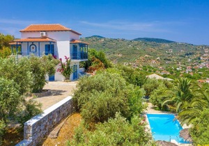 Villa Ourania: Large Private Pool, Sea Views, A/C, WiFi