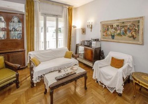 Vintage apartment KOLONAKI