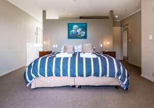Waiheke Beach Villa Oneroa