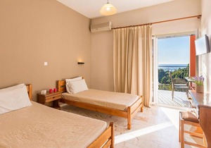 Well located Apartments in Corfu with Swimming Pool on Pelekas Beach