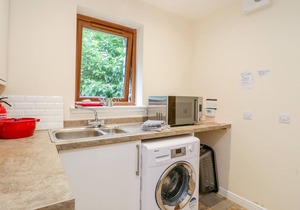WOODLAND VILLA, family friendly, country holiday cottage in Oban