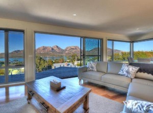 Deja Blu | Coles Bay
