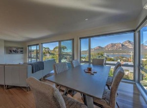 Deja Blu | Coles Bay