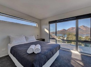 Deja Blu | Coles Bay