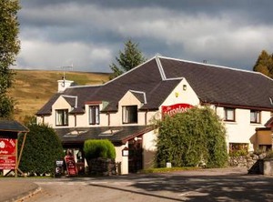 The Stronlossit Inn | Roybridge