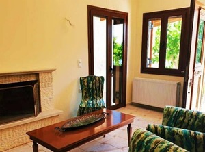 Maisonette Heraklion Beach Taverns | Achlada