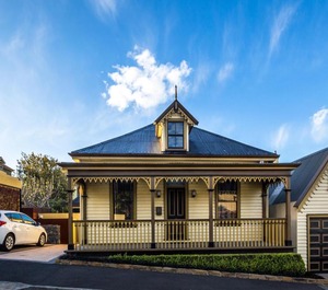 Corinda Contemporary 
