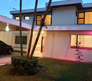 Mango Boulevard Hotel 