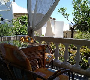 Veranda N Garden 