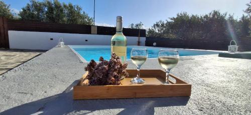 Milatos House | Το σπιτι του μελισσοκομου