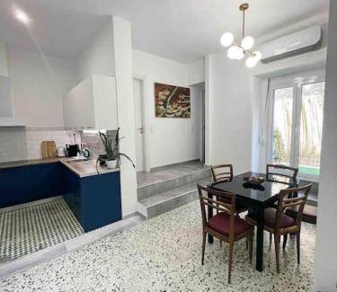Piraeus Apartment | 100 m² Apartment ∙ 1 bedroom ∙ 1 guest