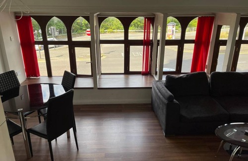 Glasgow Apartment | 100 m² Apartment ∙ 2 bedrooms ∙ 4 guests