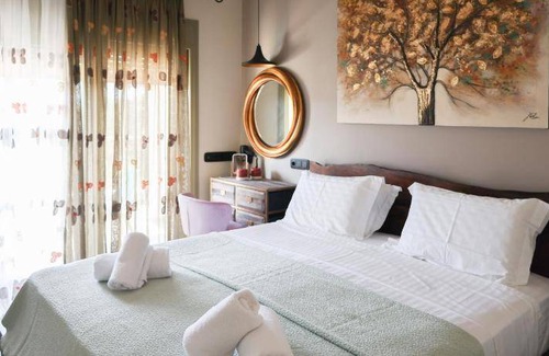 Troulos Apartment | 100 m² Apartment ∙ 3 bedrooms ∙ 7 guests