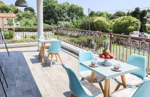 Troulos Apartment | 100 m² Apartment ∙ 3 bedrooms ∙ 7 guests