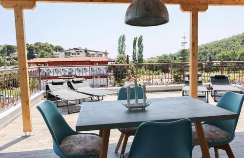 Troulos Apartment | 100 m² Apartment ∙ 3 bedrooms ∙ 7 guests