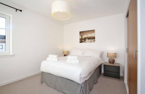 Inverurie Apartment | 100 m² Apartment ∙ 3 bedrooms ∙ 6 guests