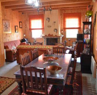 Raftis Ski Chalet | 100 m² Chalet ∙ 2 bedrooms ∙ 6 guests