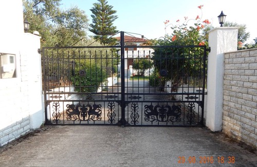 Lepreo House | 100 m² Finca ∙ 3 bedrooms ∙ 6 guests
