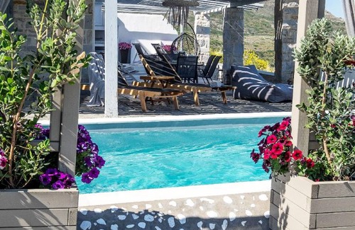 Paros House | 100 m² House ∙ 2 bedrooms ∙ 4 guests