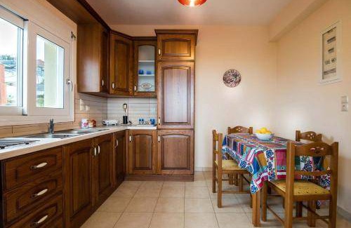Lakithra House | 100 m² House ∙ 3 bedrooms ∙ 6 guests